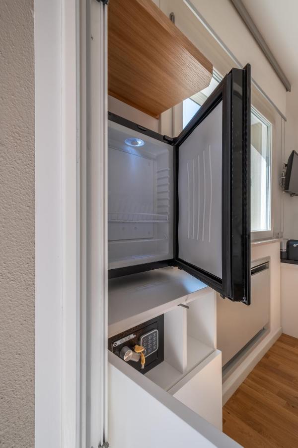 קליארי Helios Guest House מראה חיצוני תמונה